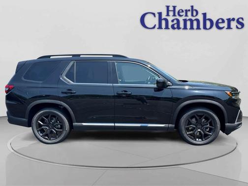 2025 Honda Pilot Touring 8-Passenger