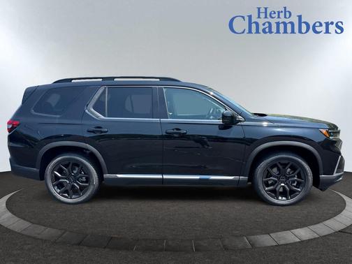 2025 Honda Pilot Touring 8-Passenger