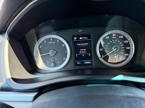 Symphony Silver 2018 Hyundai SONATA SEL
