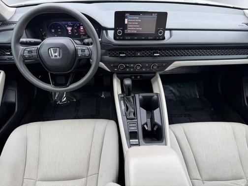 Platinum White Pearl 2023 Honda Accord EX