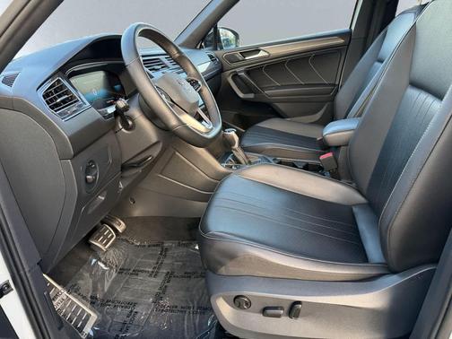 2022 Volkswagen Tiguan 2.0T SE R-Line Black 4MOTION