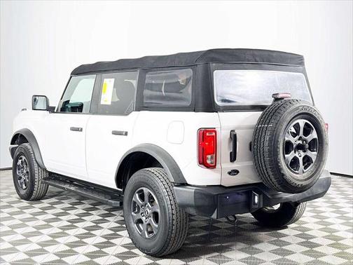 2021 Ford Bronco Base