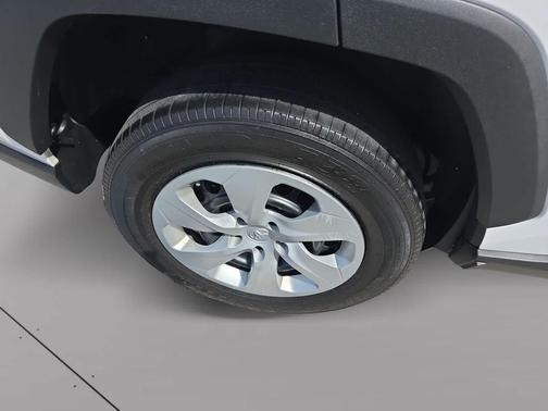 Ice Cap 2023 Toyota RAV4 LE