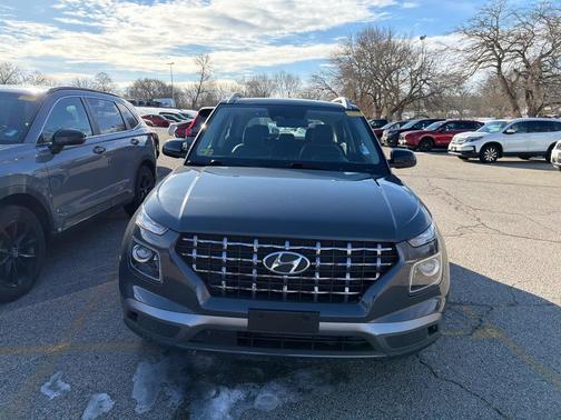 2023 Hyundai VENUE Limited