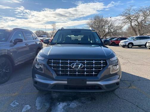 2023 Hyundai VENUE Limited