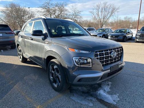 2023 Hyundai VENUE Limited