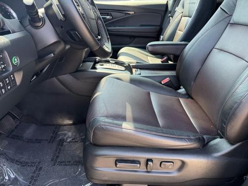 2023 Honda Ridgeline Black