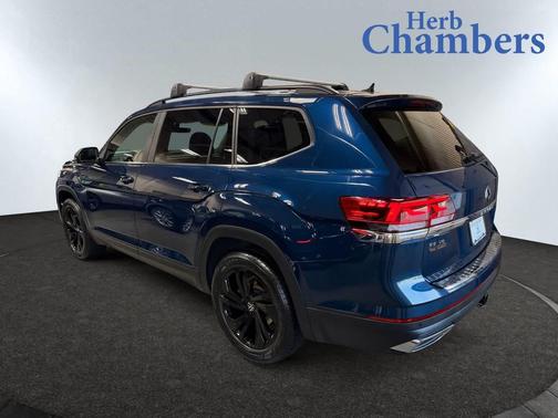 2022 Volkswagen Atlas 3.6L SE w/Technology