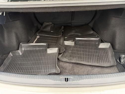 2018 Lexus IS 300 Base