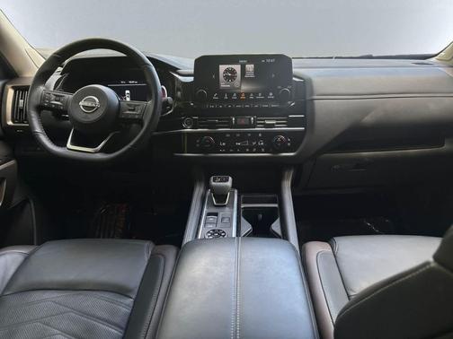 2024 Nissan Pathfinder Platinum 4WD