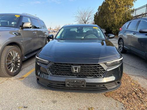 Crystal Black Pearl 2023 Honda Accord LX 1.5T