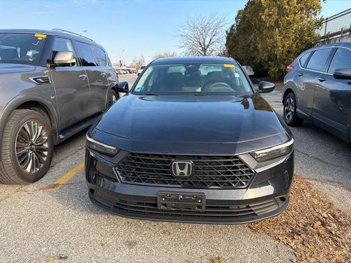 Crystal Black Pearl 2023 Honda Accord LX 1.5T