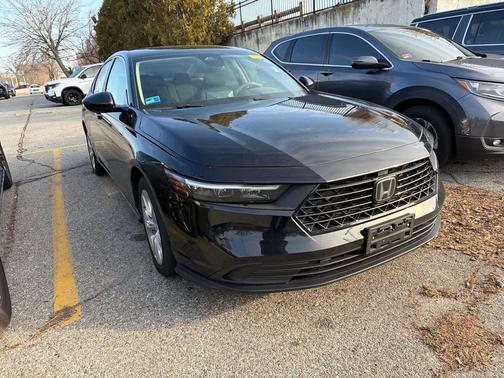 Crystal Black Pearl 2023 Honda Accord LX 1.5T
