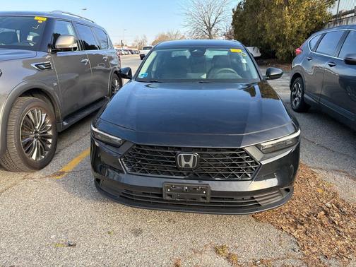 Crystal Black Pearl 2023 Honda Accord LX 1.5T