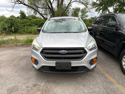Ingot Silver Metallic 2017 Ford Escape S