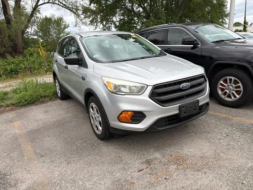Ingot Silver Metallic 2017 Ford Escape S