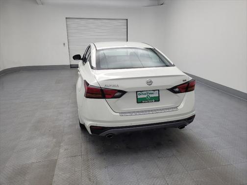 2022 Nissan Altima SR FWD