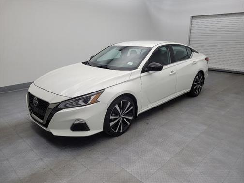 2022 Nissan Altima SR FWD