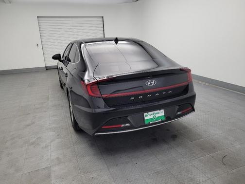 2022 Hyundai SONATA SE