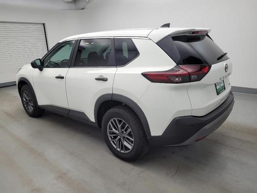 Glacier White 2023 Nissan Rogue S