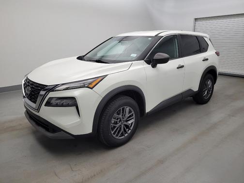 Glacier White 2023 Nissan Rogue S