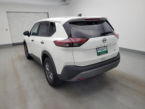 Glacier White 2023 Nissan Rogue S