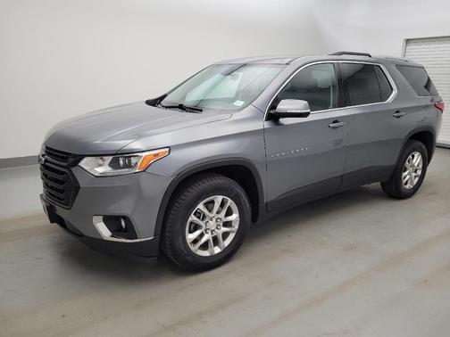 Gray 2018 Chevrolet Traverse LT Cloth