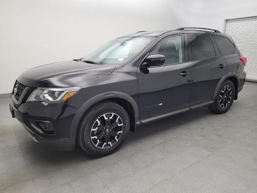 2019 Nissan Pathfinder SL