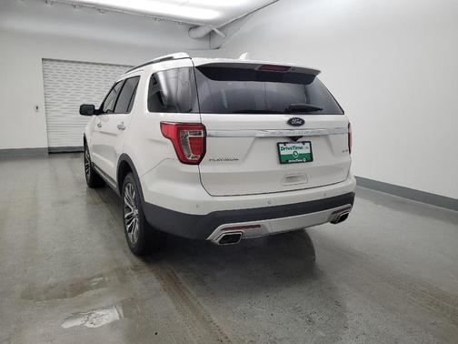 White Platinum Metallic Tri-Coat 2017 Ford Explorer Platinum