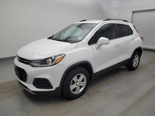 Summit White 2020 Chevrolet Trax LT