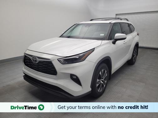 Wind Chill Pearl 2022 Toyota Highlander XLE