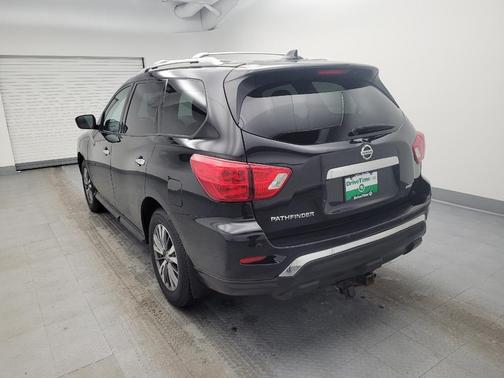 2019 Nissan Pathfinder S