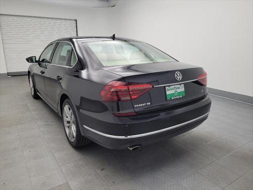 2018 Volkswagen Passat 2.0T SE