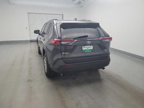 Magnetic Gray Metallic 2021 Toyota RAV4 LE
