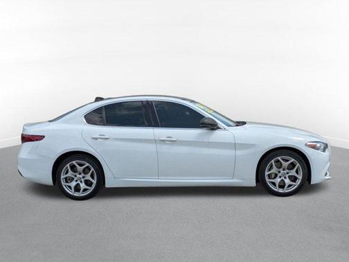 2021 Alfa Romeo Giulia Ti