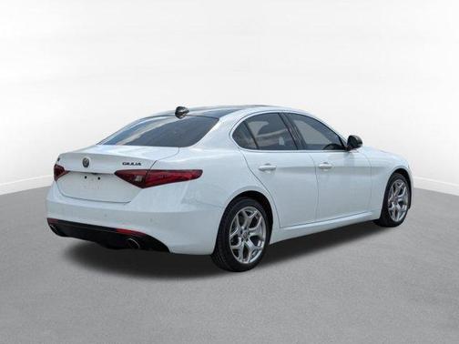 2021 Alfa Romeo Giulia Ti