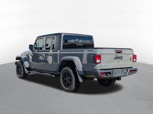 2022 Jeep Gladiator Sport