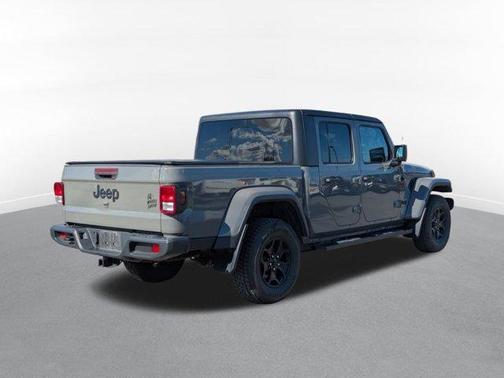 2022 Jeep Gladiator Sport