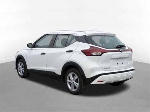 2022 Nissan Kicks S