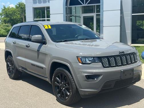 2021 Jeep Grand Cherokee LAREDO