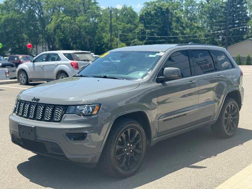 2021 Jeep Grand Cherokee LAREDO