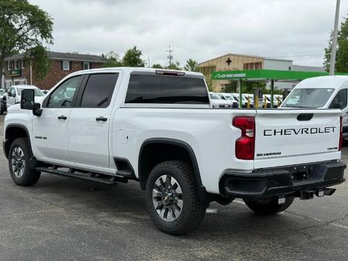 2024 Chevrolet Silverado 2500 CUSTOM