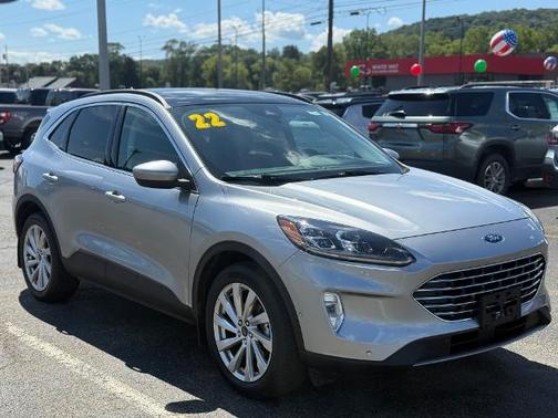 2022 Ford Escape TITANIUM