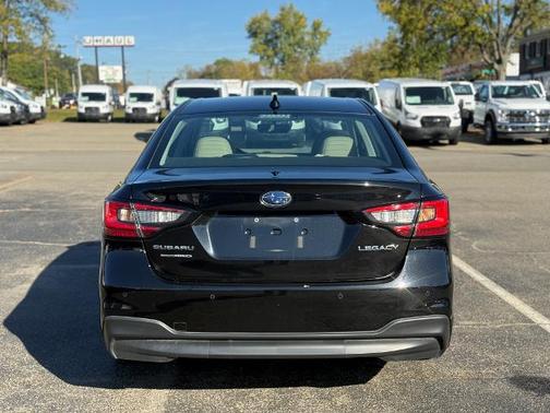 2022 Subaru Legacy LIMITED