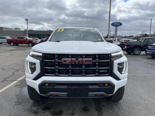 2023 GMC Canyon AT4