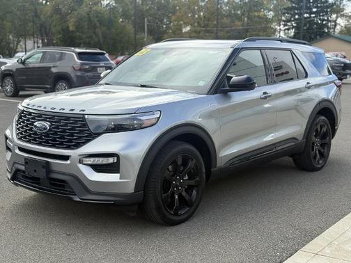 2023 Ford Explorer ST-LINE