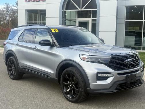 2023 Ford Explorer ST-LINE