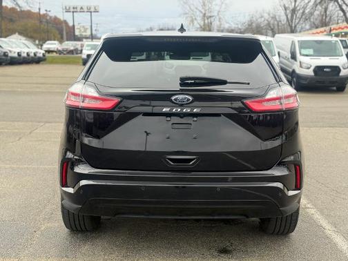 2022 Ford Edge ST LINE