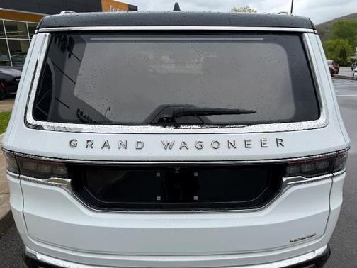 Bright White Clearcoat 2024 Jeep Grand Wagoneer SERIES III