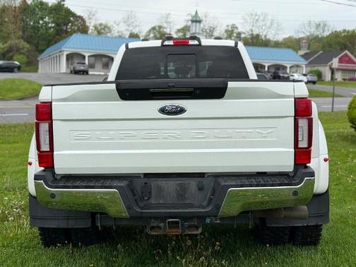 2022 Ford F-450 LARIAT DRW